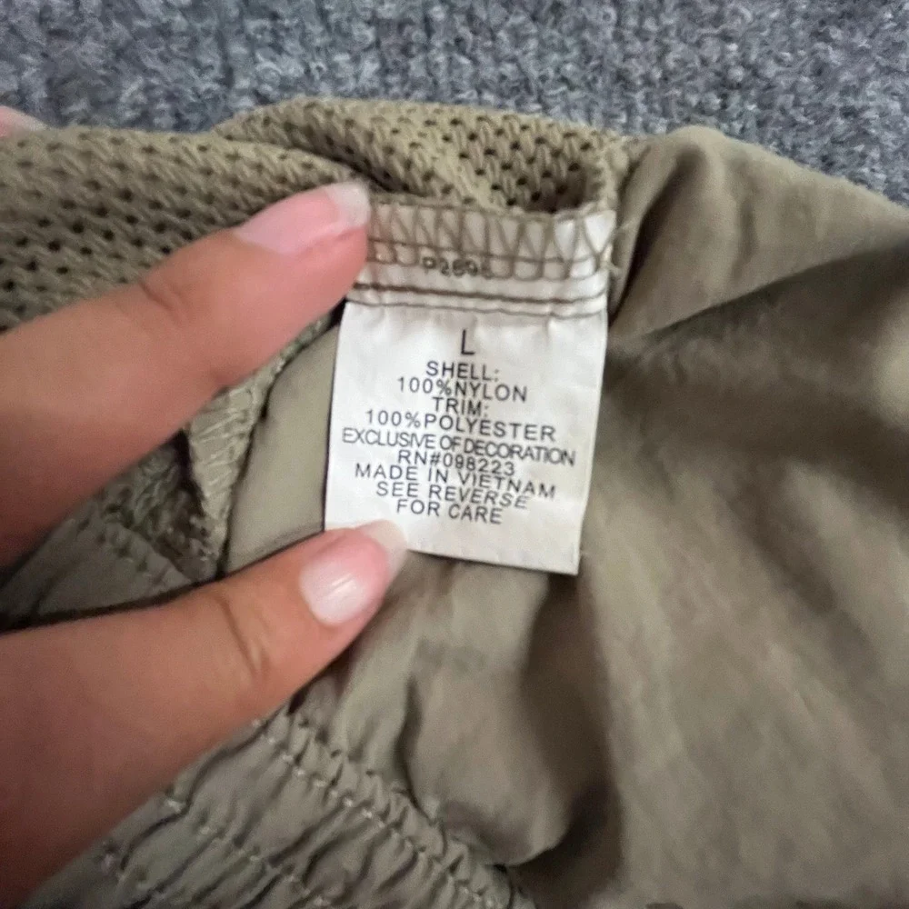 Magellan Outdoors Pants Mens Size L Tan Fish Gear MagRepel Cargo Hiking Utility